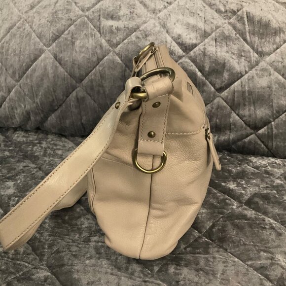 Leather shoulder  Bag With Adjustable Strap & Multiple Compartments Beige - Picture 6 of 9